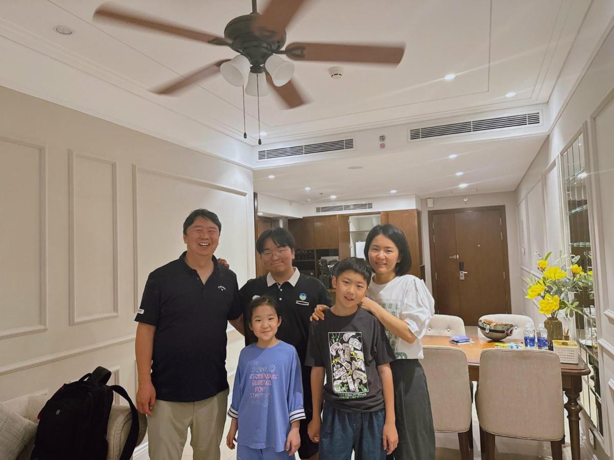 Luxury Apartment - Rooftop Swimming Pool - Beach Front - Hinata Apartment Da Nang Luaran gambar