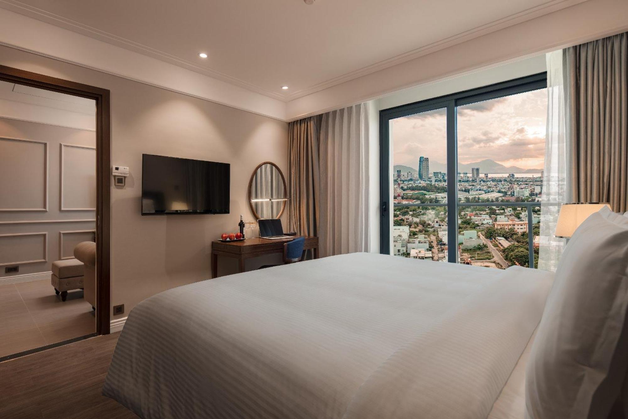 Luxury Apartment - Rooftop Swimming Pool - Beach Front - Hinata Apartment Da Nang Luaran gambar