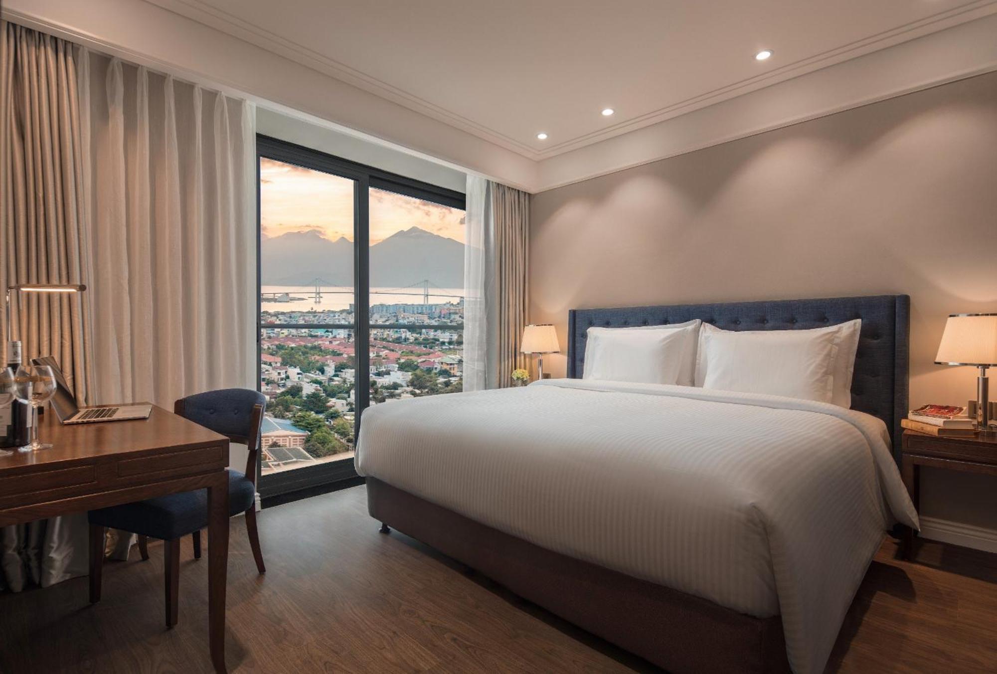 Luxury Apartment - Rooftop Swimming Pool - Beach Front - Hinata Apartment Da Nang Luaran gambar