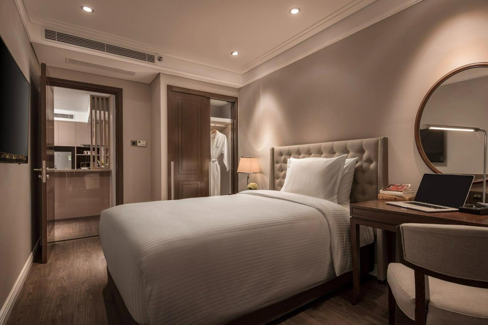 Luxury Apartment - Rooftop Swimming Pool - Beach Front - Hinata Apartment Da Nang Luaran gambar