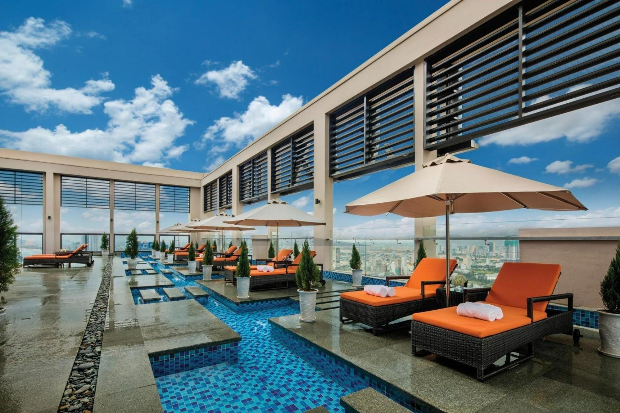 Luxury Apartment - Rooftop Swimming Pool - Beach Front - Hinata Apartment Da Nang Luaran gambar